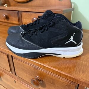 Rare Nike Jordans Court Vision 99 Men's  Athletic Shoes